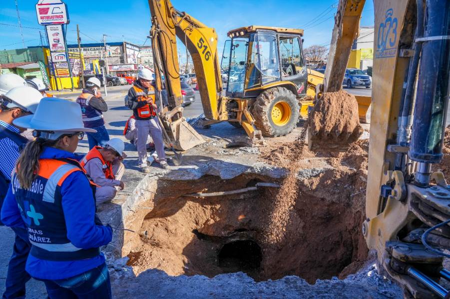 Reparan fuga de agua en Ejército Nacional y López Mateos