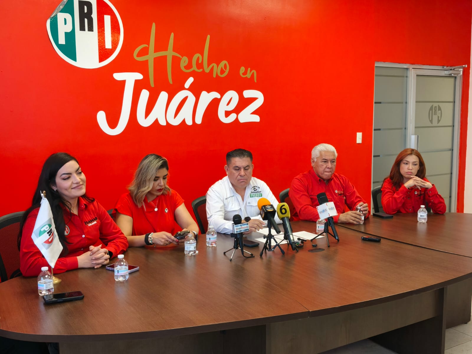 Urge PRI transparentar procedencia de recursos para instalación de espectaculares.