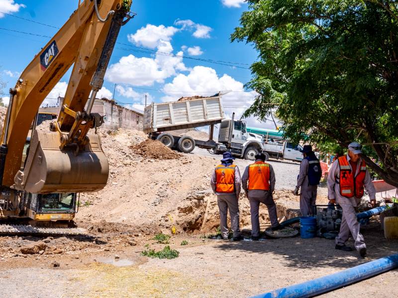 Repara JMAS hundimiento en la colonia Electricistas Aztecas tras lluvias
