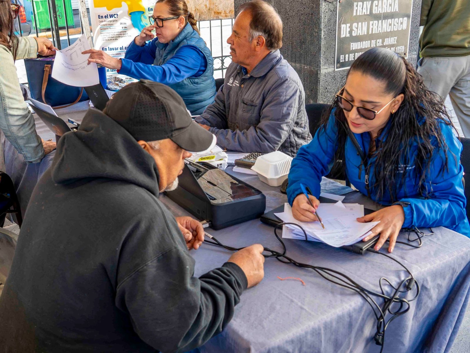 Llevará JMAS servicios y descuentos a la colonia Azteca.