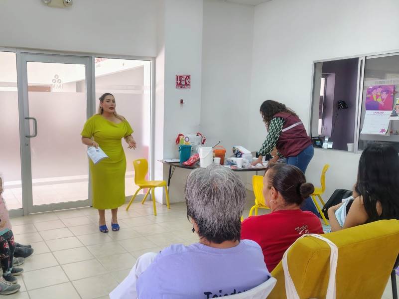 IMM fortalece conocimientos sobre salud sexual y reproductiva en Red de Mujeres Constructoras de Paz