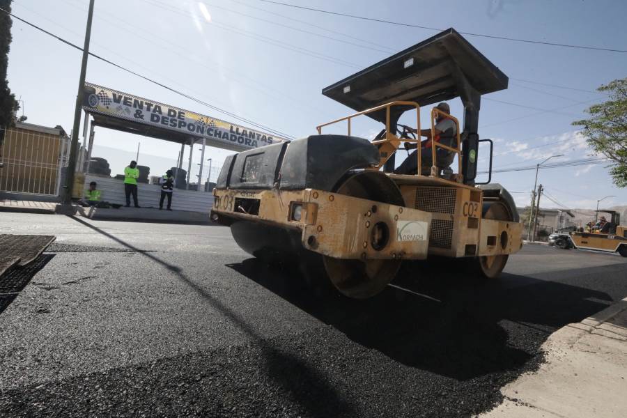 Supervisa alcalde repavimentación de la calle Nogal en la colonia Insurgentes