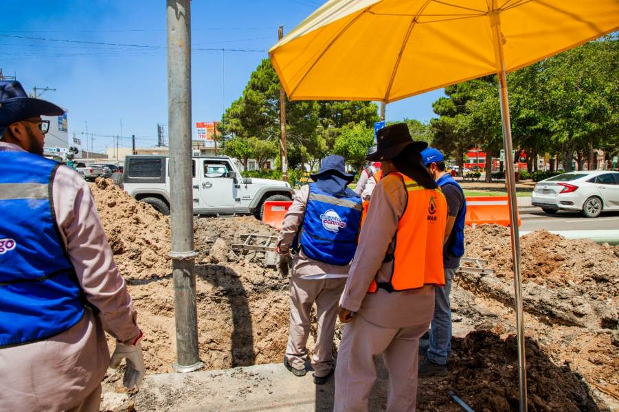 JMAS repara hundimiento en la avenida Rafael Pérez Serna