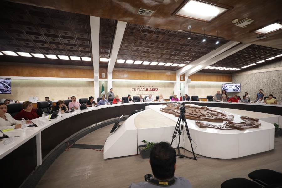 Cabildo analiza integración de consejos, creación de premio y reformas a reglamentos municipales