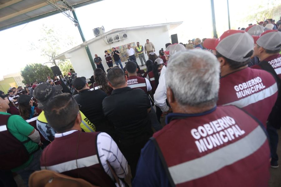 Reconoce alcalde Cruz Pérez Cuéllar labor de empleados municipales durante contingencia por lluvias