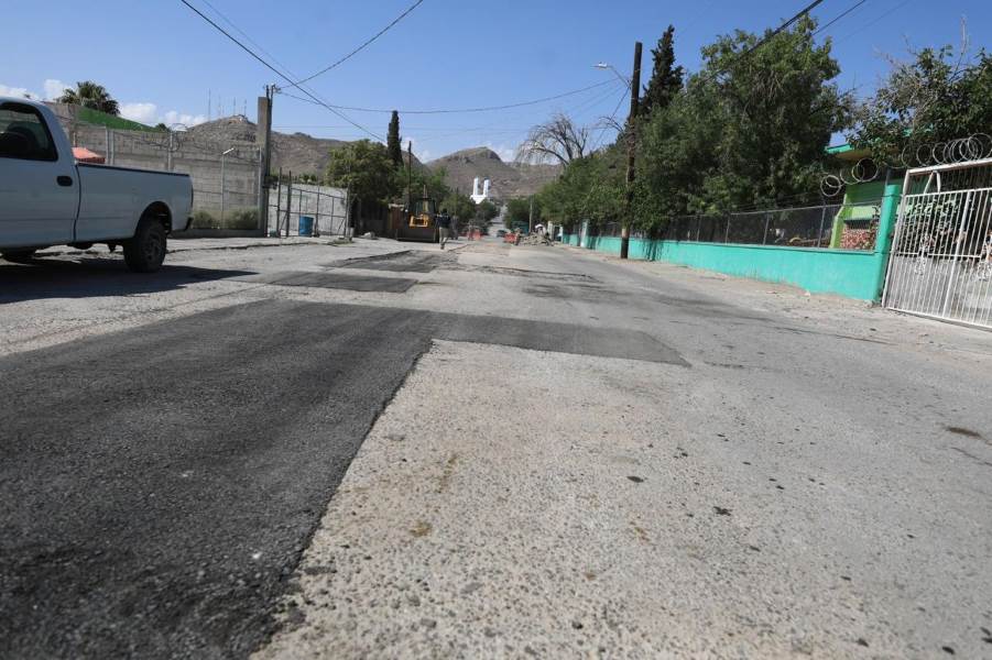 Mantienen bacheo de la calle José María Arteaga