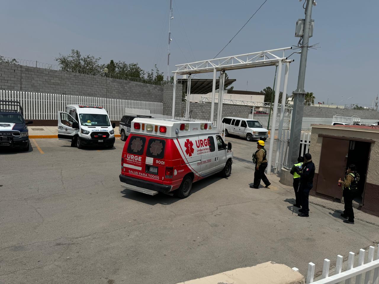 Concluyen búsqueda de explosivos en el CERESO 3, tras amenaza de bomba.