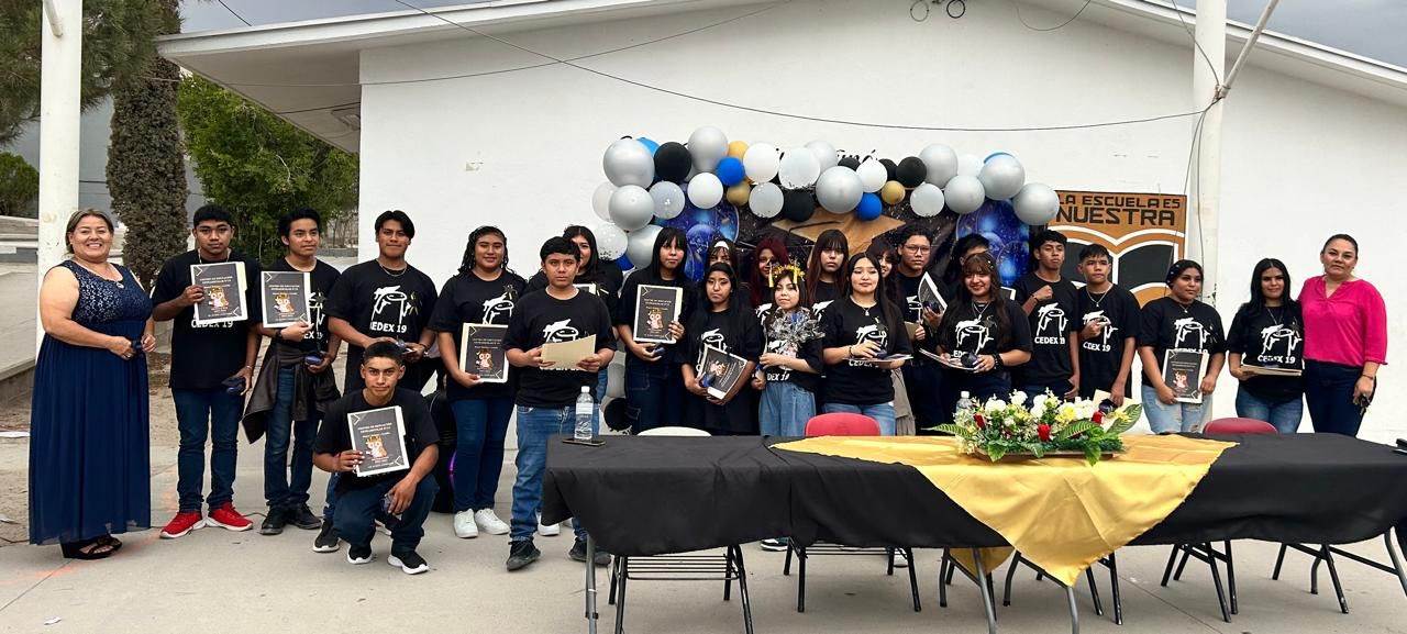 Culmina CEDEX ciclo escolar con mil 247 certificados de educación básica en Juárez