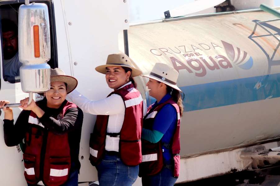 Mantiene municipio distribución de agua en pipas