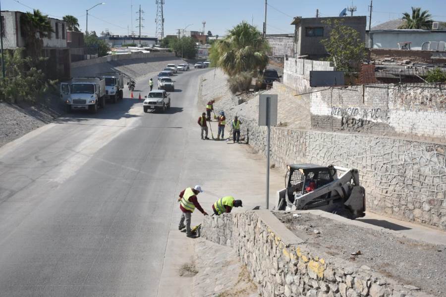 Entregan trabajos de limpieza en el Viaducto Gustavo Díaz Ordaz