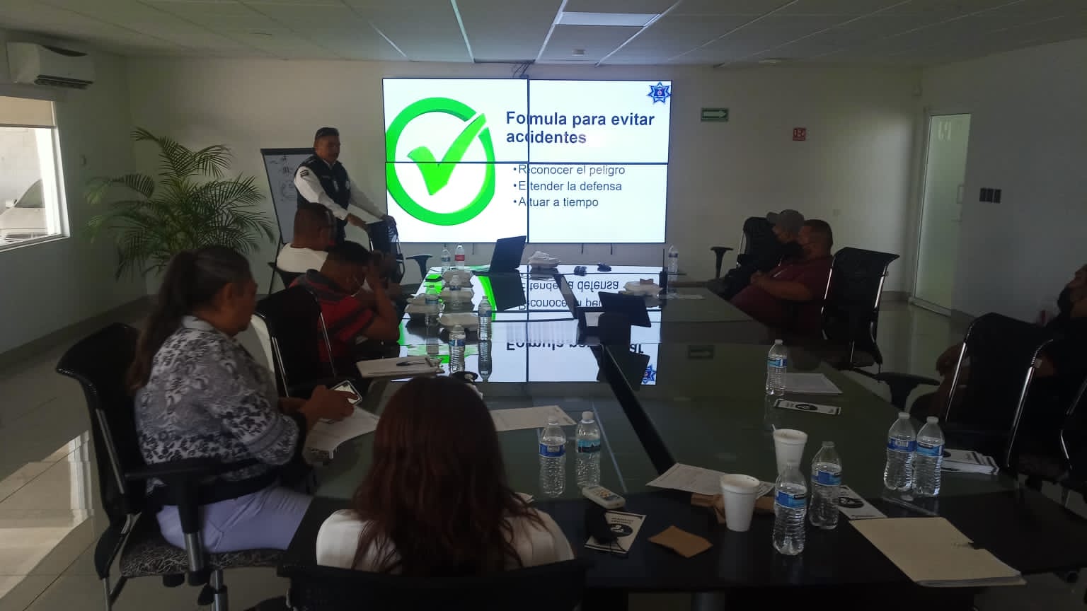 Brinda Educación Vial curso de manejo defensivo a empresas