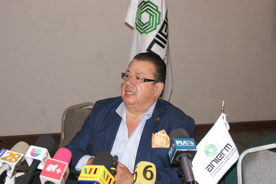 Sigue en picada la pérdida de empleos; registra IMSS 687 plazas menos durante mayo.