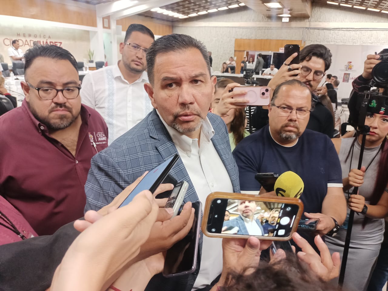 Respalda alcalde a dirigente de CANACO ante posible expulsión de confederación.