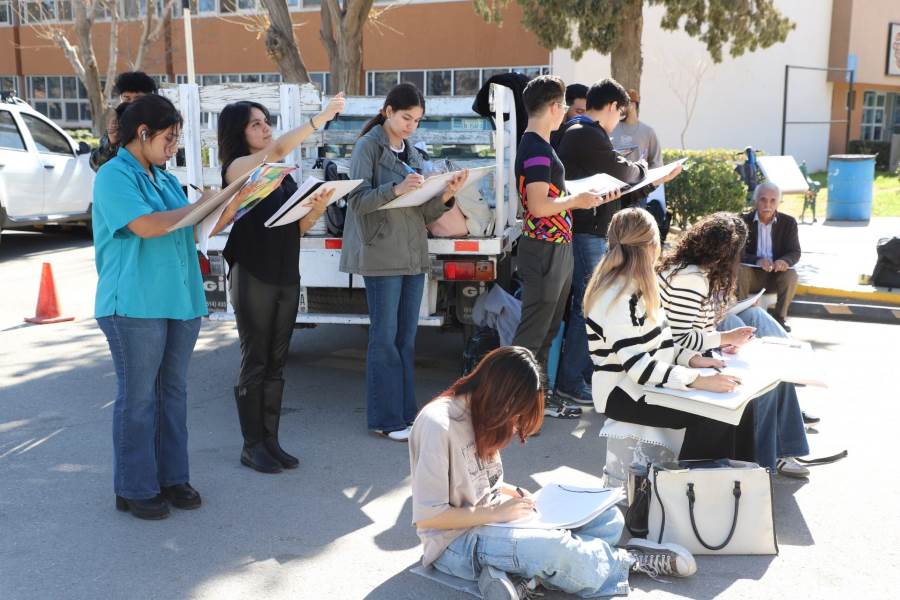 Aceptados a la UACJ pueden acceder a beca completa