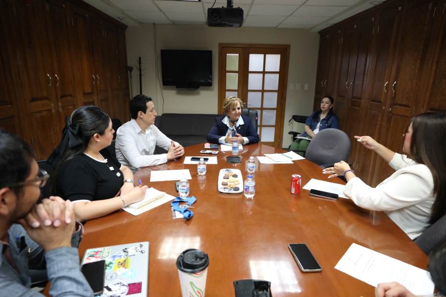 Alistan Caminata por las Personas Mayores