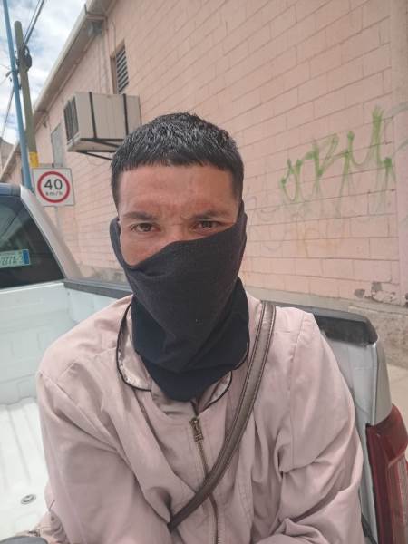 Detenido con droga presunto asaltante de tiendas