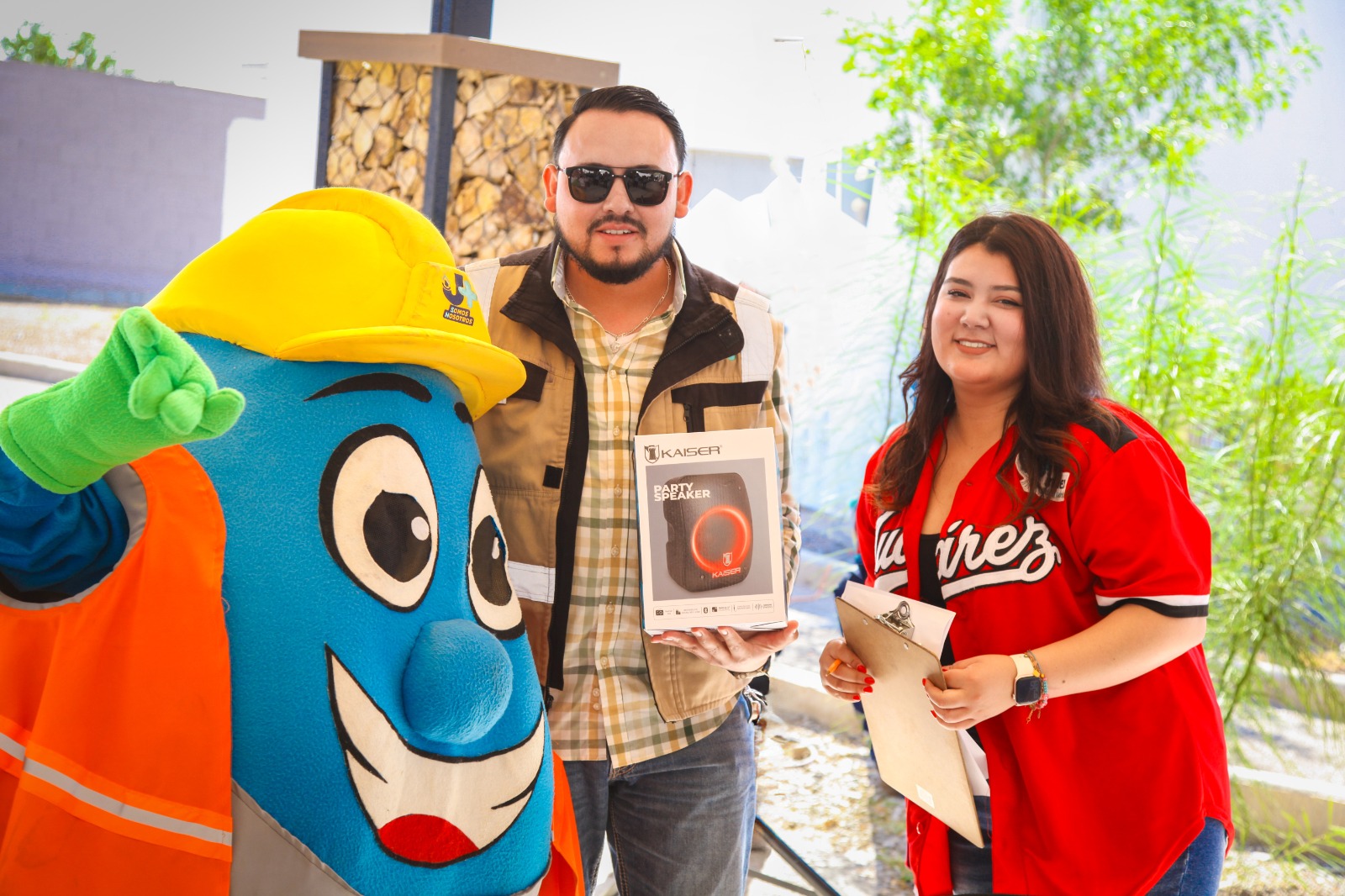 Celebra JMAS a empleados por el Día del Padre.