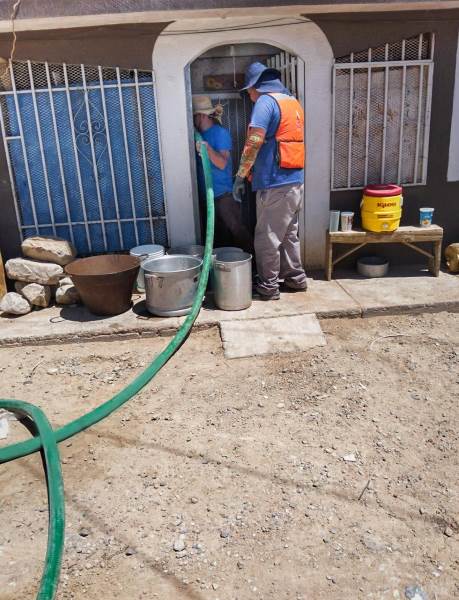 Entregó JMAS más de 110 mil litros de agua en colonias afectadas por desperfecto en pozo