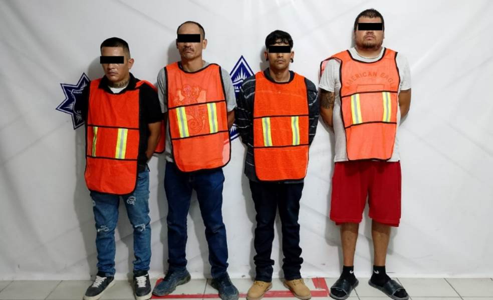 Frustran ejecución y detienen a cuatro sujetos armados