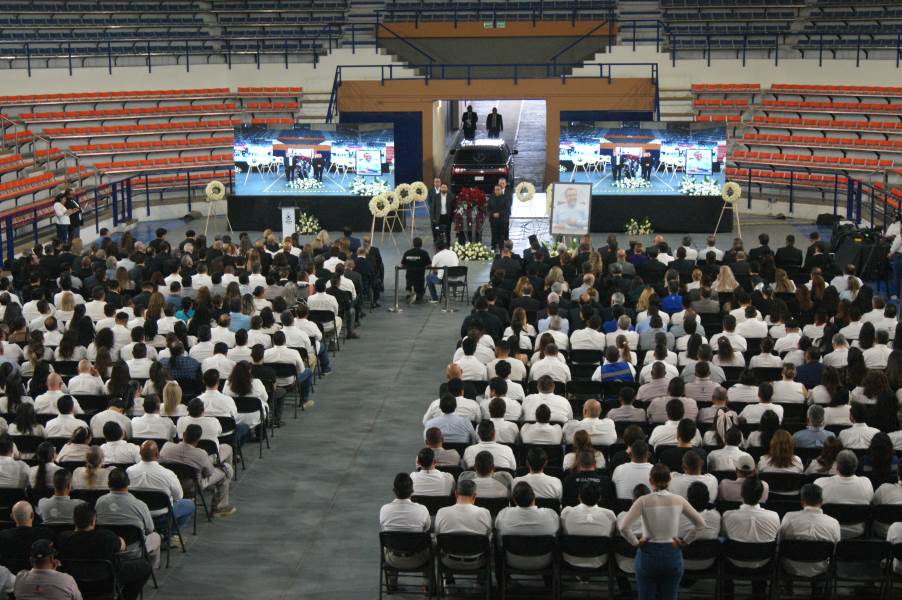 Dan último adiós a Marco Licón Barraza en homenaje realizado en la UACJ