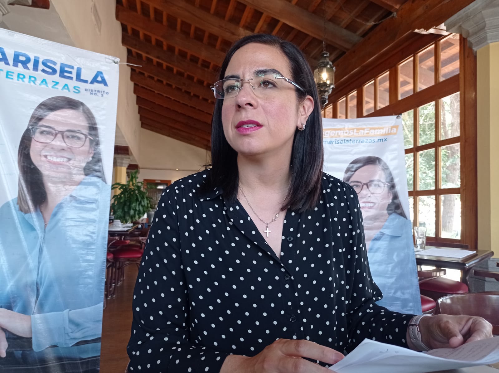 Busca Congreso eliminar alojamiento de migrantes en centros del IMM.