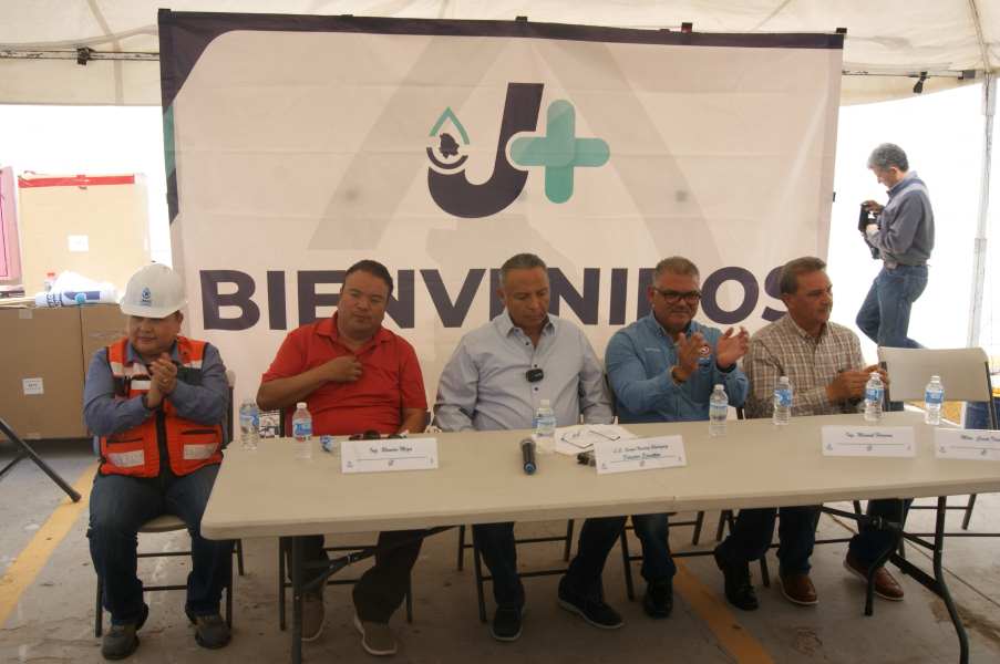 Entrega JMAS equipo para fortalecer atención a la red de alcantarillado.