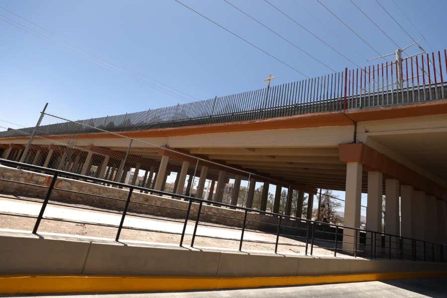 Obras para rehabilitar el puente Carlos Villarreal van en tiempo y forma: Presidente Municipal