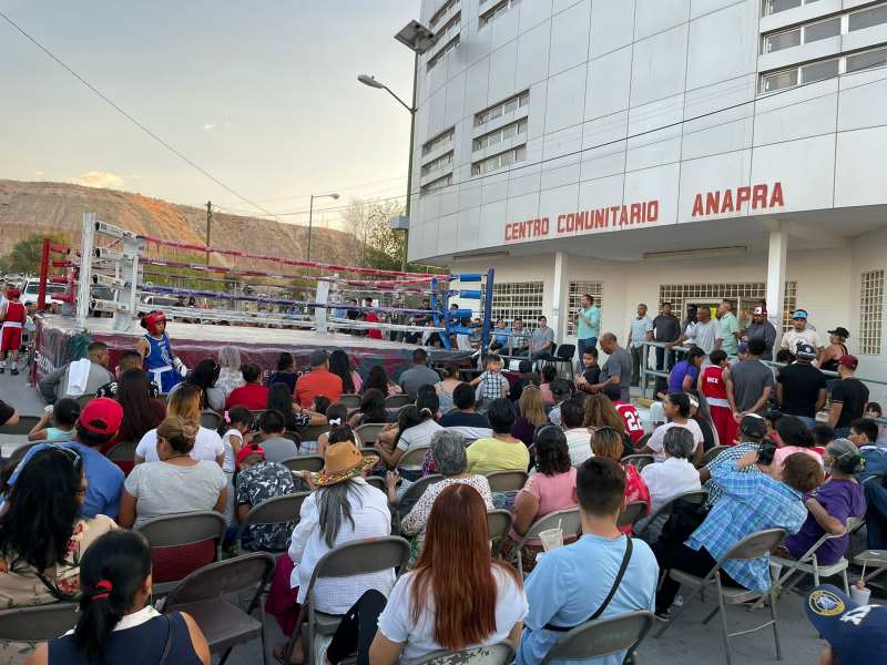 Realizan torneo de box entre centros Comunitarios