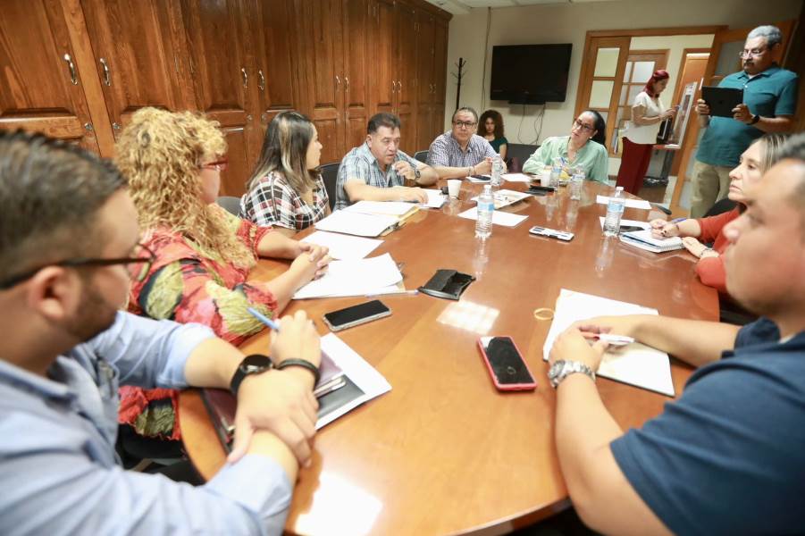 Informan a regidores situación de los Centros Comunitarios de la Zona 4