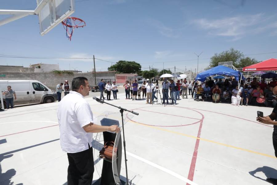 Entrega Presidente parque rehabilitado a vecinos de Riveras del Bravo 2