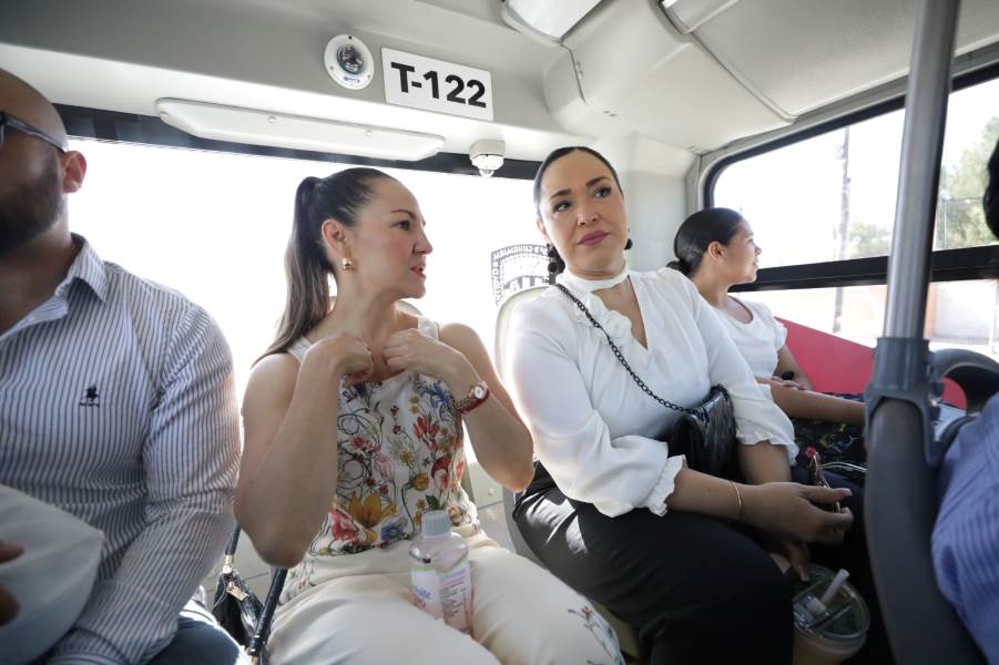 Regidores inspeccionan nuevo transporte público para fortalecer las áreas que se necesiten