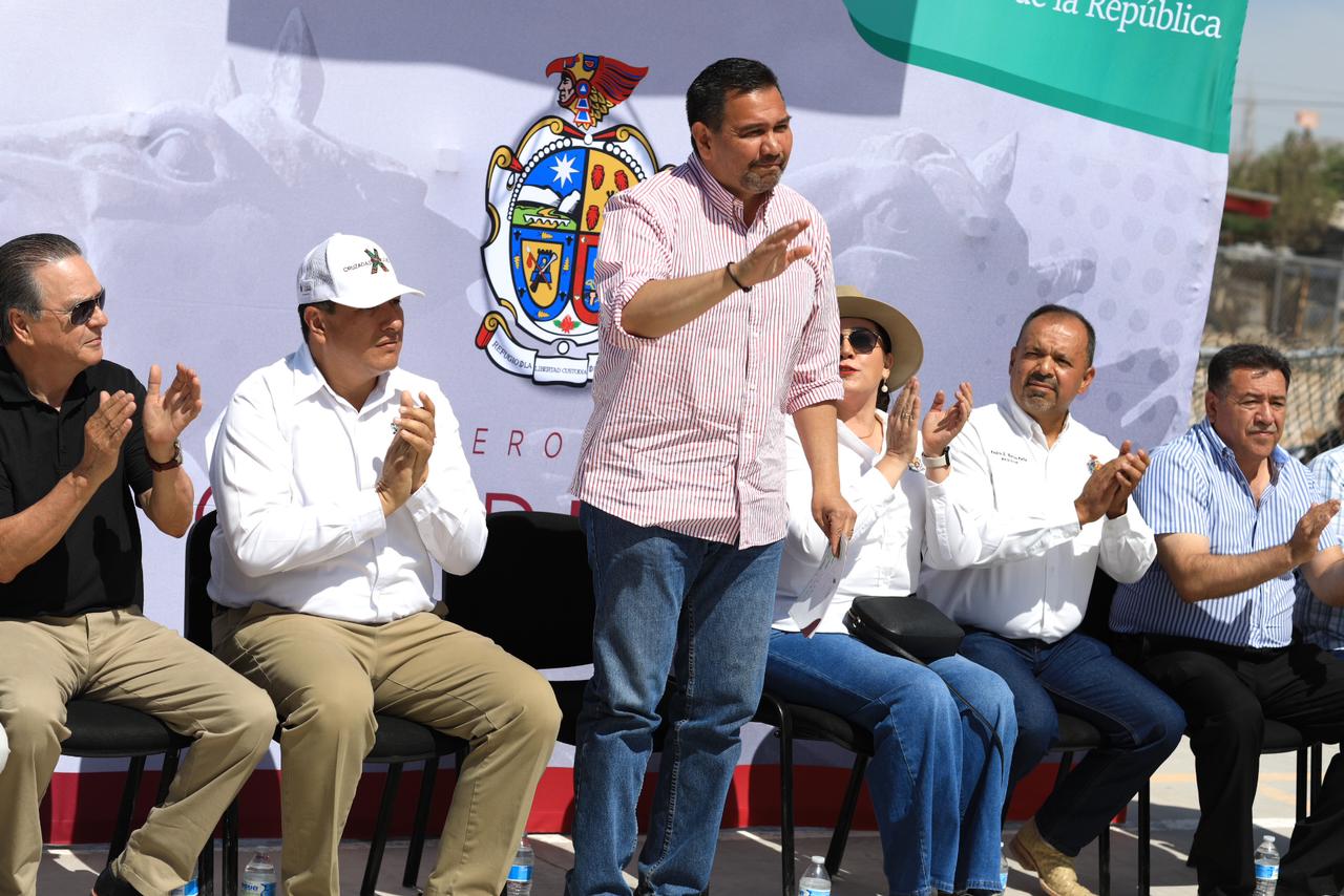 Repartirán tinacos de 400 litros y tambos para almacenamiento de agua.