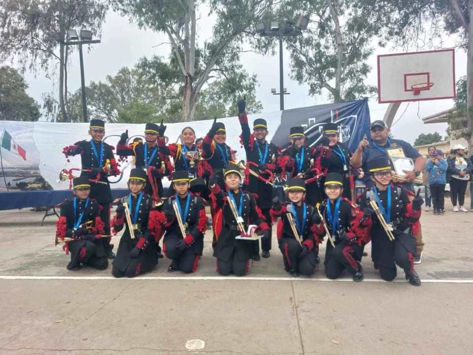 Triunfa Secundaria Estatal No. 3042 en Concurso Nacional de Bandas de Guerra y Escoltas