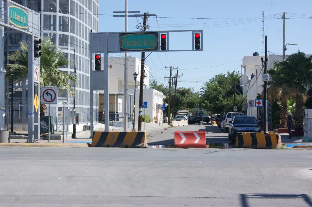 Analizan reapertura de tramo de la calle Fernando Montes de Oca, cerrada durante la pandemia.