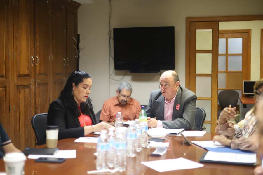 Demandan regidores transparencia en prestación deservicios médicos