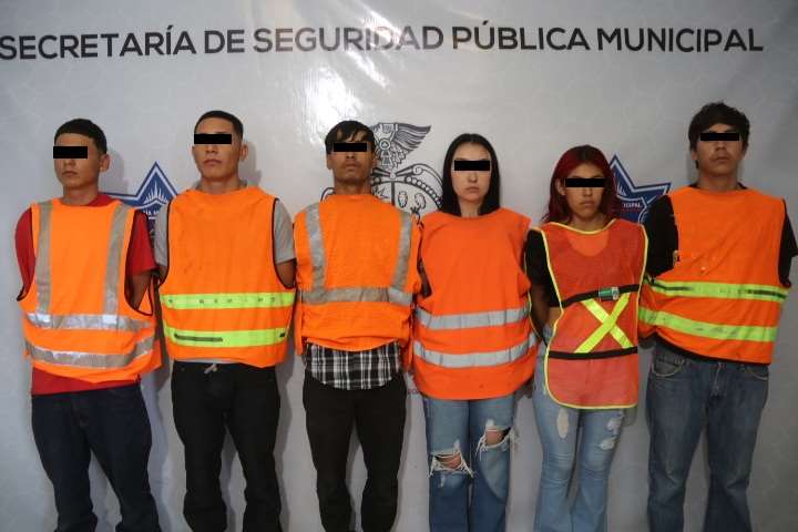 Detienen a cuatro hombres, dos mujeres y dos adolescentes por el delito de amenazas