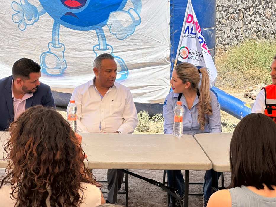 La JMAS instala red de alcantarillado y agua potable en colonia Omega