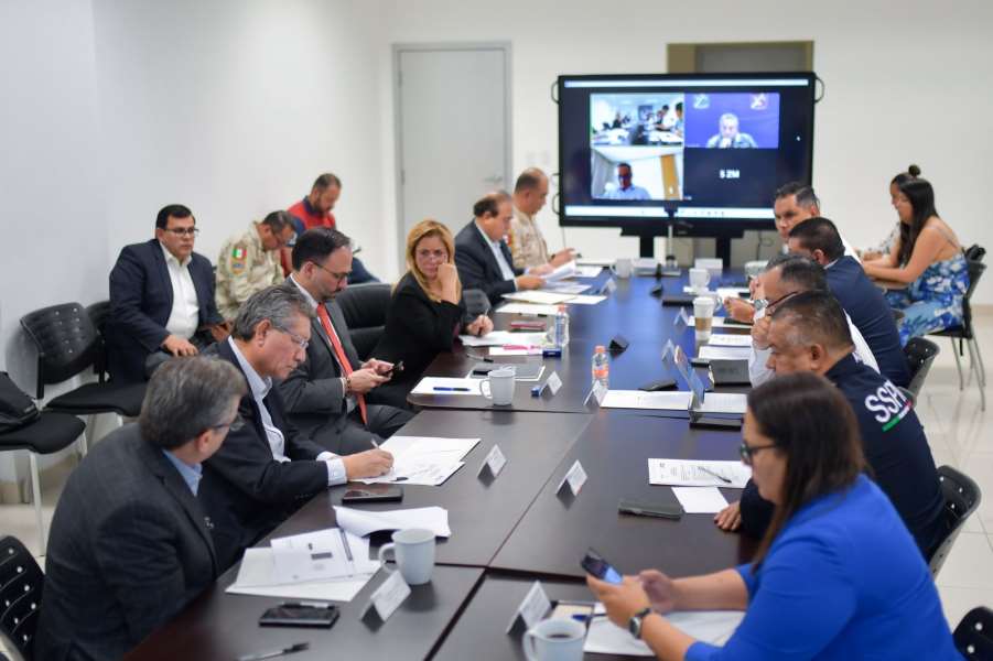 Atiende Gobernadora Maru Campos necesidades de juarenses en Mesa Estatal de Seguridad