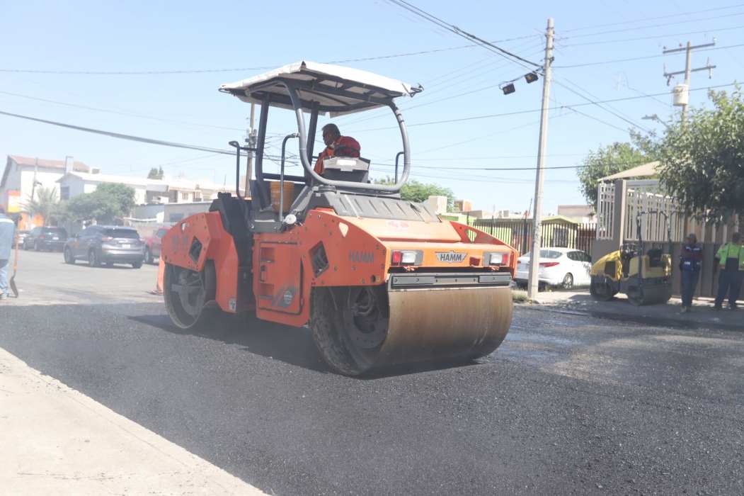 Atiende obras Publicas, recarpeteo de Paseo de la Victoria