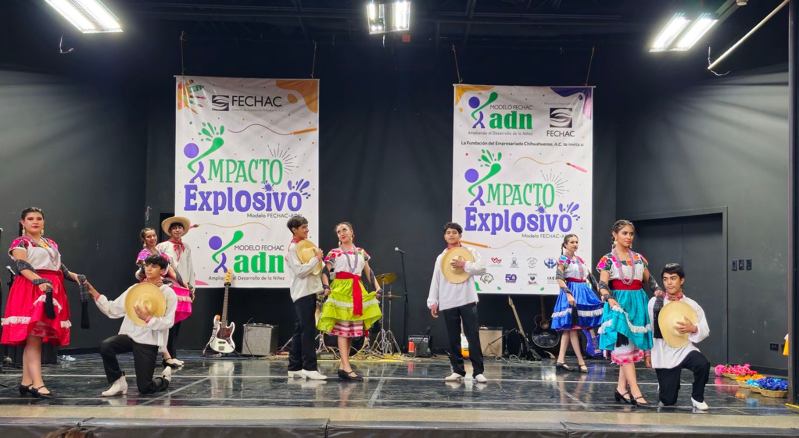 Culmina FECHAC ciclo de formación ADN.