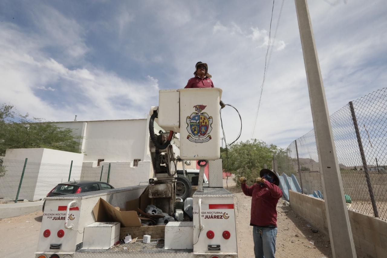Recuperan subestación eléctrica y red de cableado para alumbrado público en la colonia Kilómetro 29.