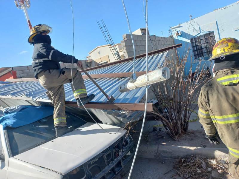 Protección Civil atendió 14 servicios de emergencia por fuertes vientos