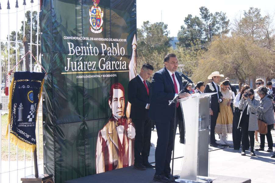 Conmemoran el 218 aniversario del natalicio de Benito Juárez