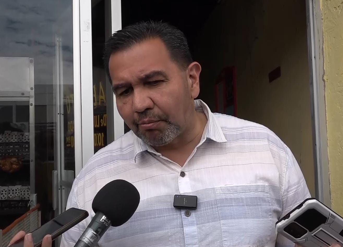 Pide alcalde a migrantes no intentar entrar a la fuerza a los Estados Unidos.