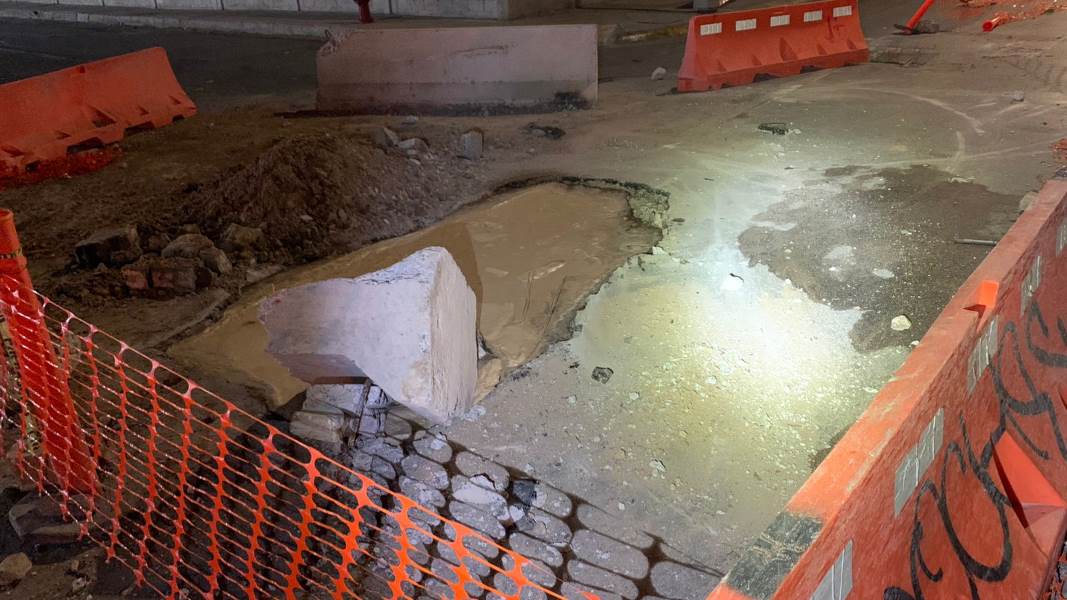Repara la JMAS línea de agua dañada por choque