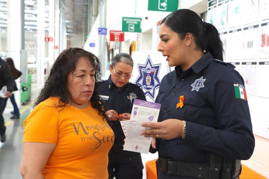 Imparte DEVIFG de la Policía Municipal pláticas informativas por el “Día Internacional de la Mujer”