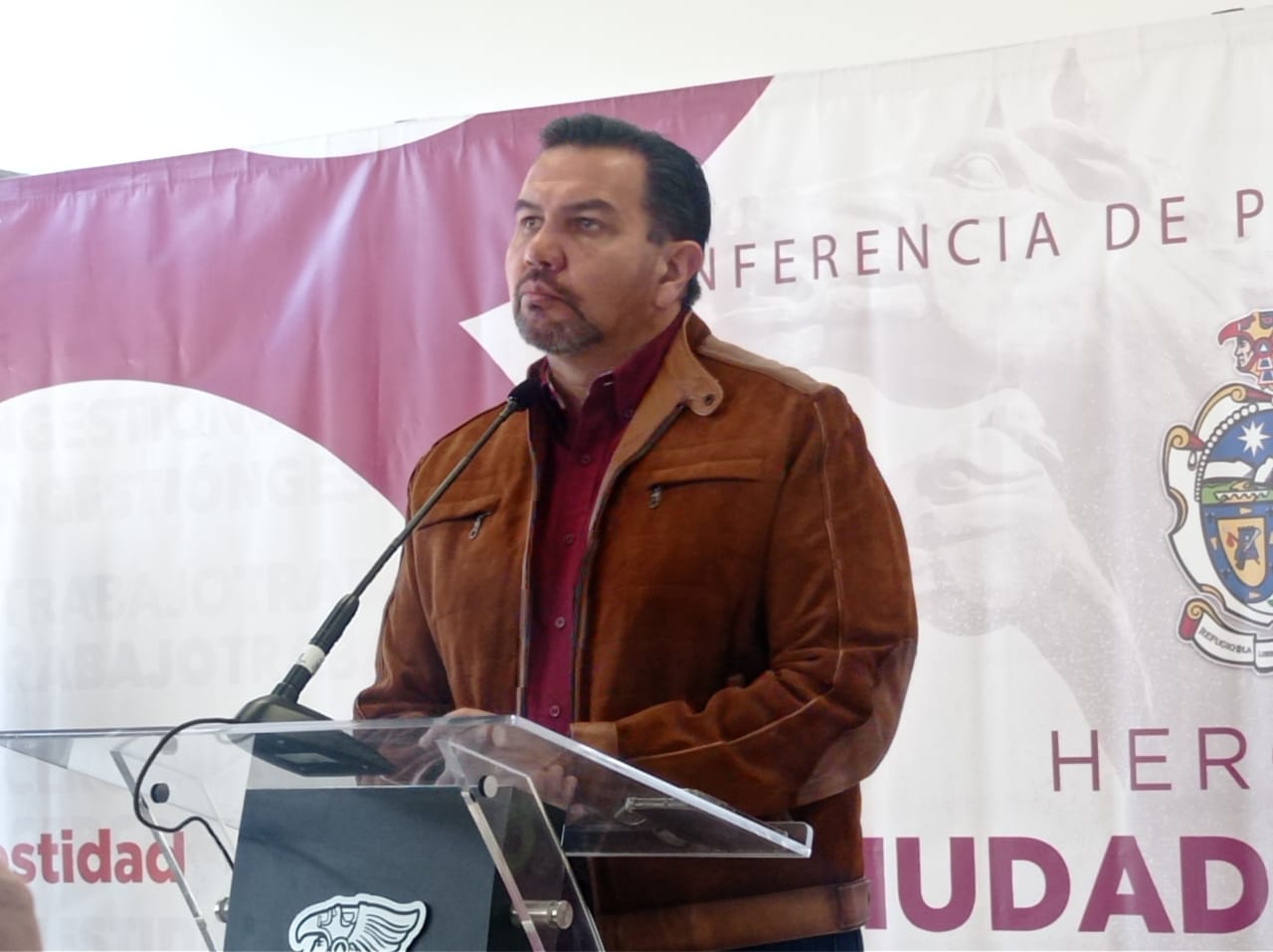 Gestiona alcalde subsidio en tarifas de consumo de electricidad para el verano.
