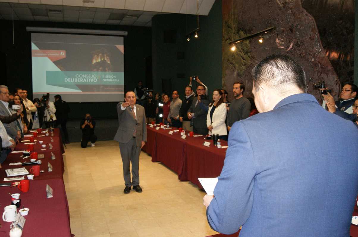 Ratifican a Roberto Mora como director del IMIP; acuerdo fue consensuado entre miembros del consejo.