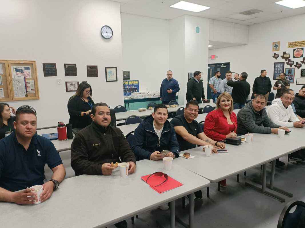 Elementos viales se capacitan en prevención de robo de autos