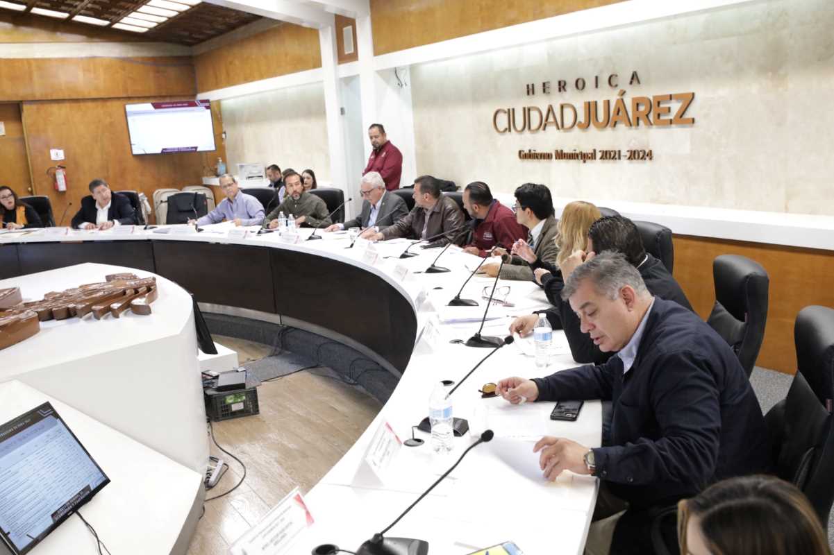 Aprueban pavimentación de 13 calles y 30 domos más para este año